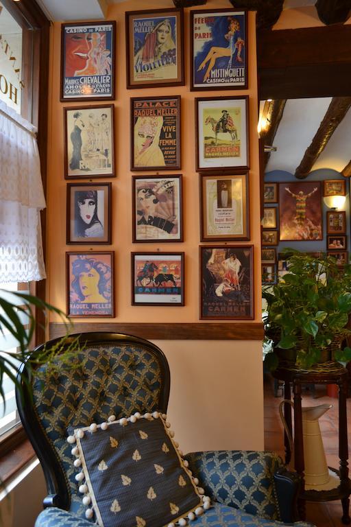 Hostal Santa Agueda Tarazona Bagian luar foto